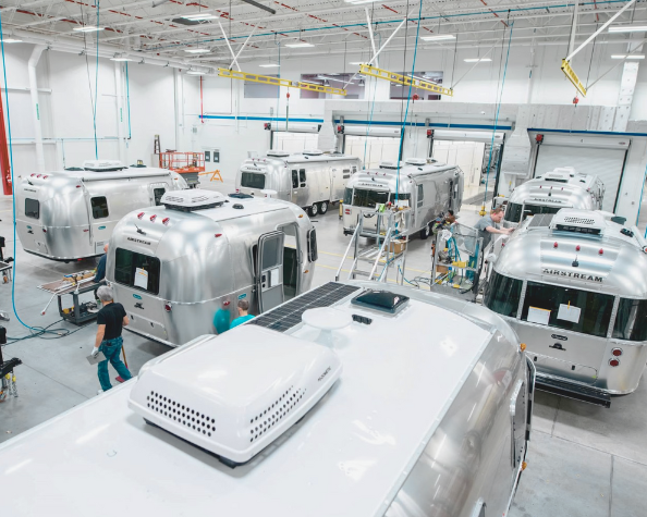 Customer-Story-Main_Airstream