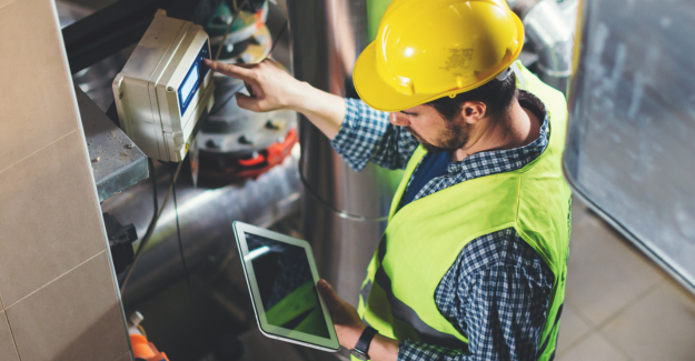 Dozuki automated retraining when processes are updated